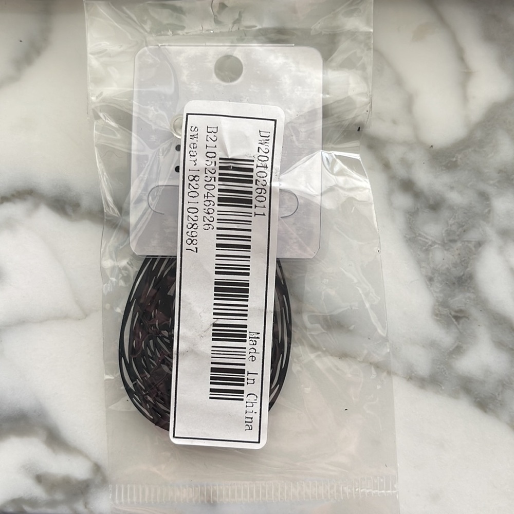 Earring, Black posts - Picture 5 of 5